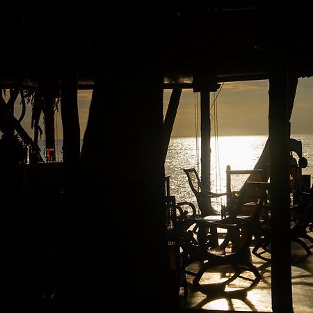 Thejan Beach Cabanas Bentota Ngoại thất bức ảnh