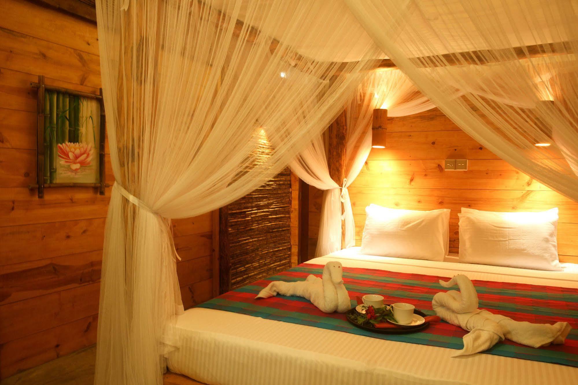 Thejan Beach Cabanas Bentota Ngoại thất bức ảnh