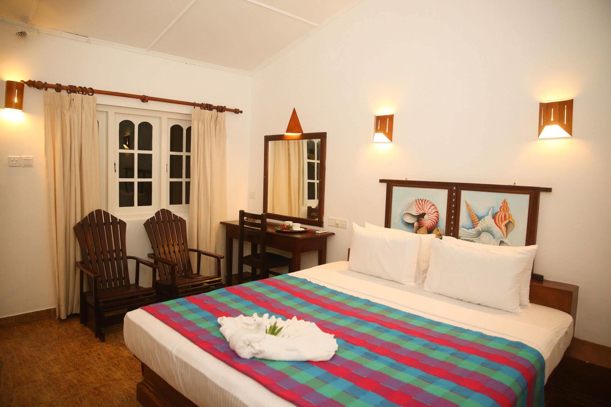 Thejan Beach Cabanas Bentota Ngoại thất bức ảnh