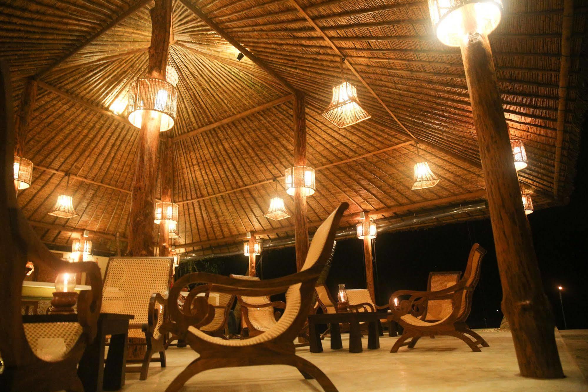 Thejan Beach Cabanas Bentota Ngoại thất bức ảnh