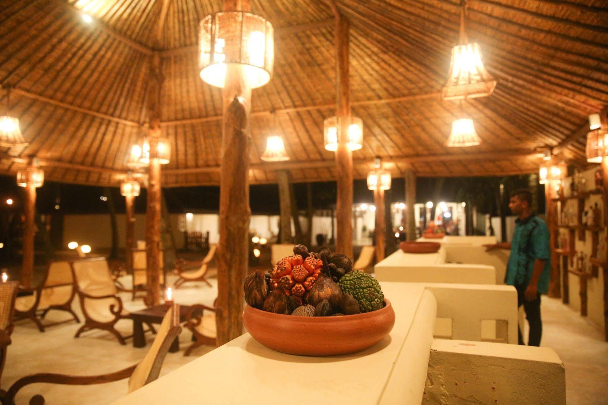 Thejan Beach Cabanas Bentota Ngoại thất bức ảnh