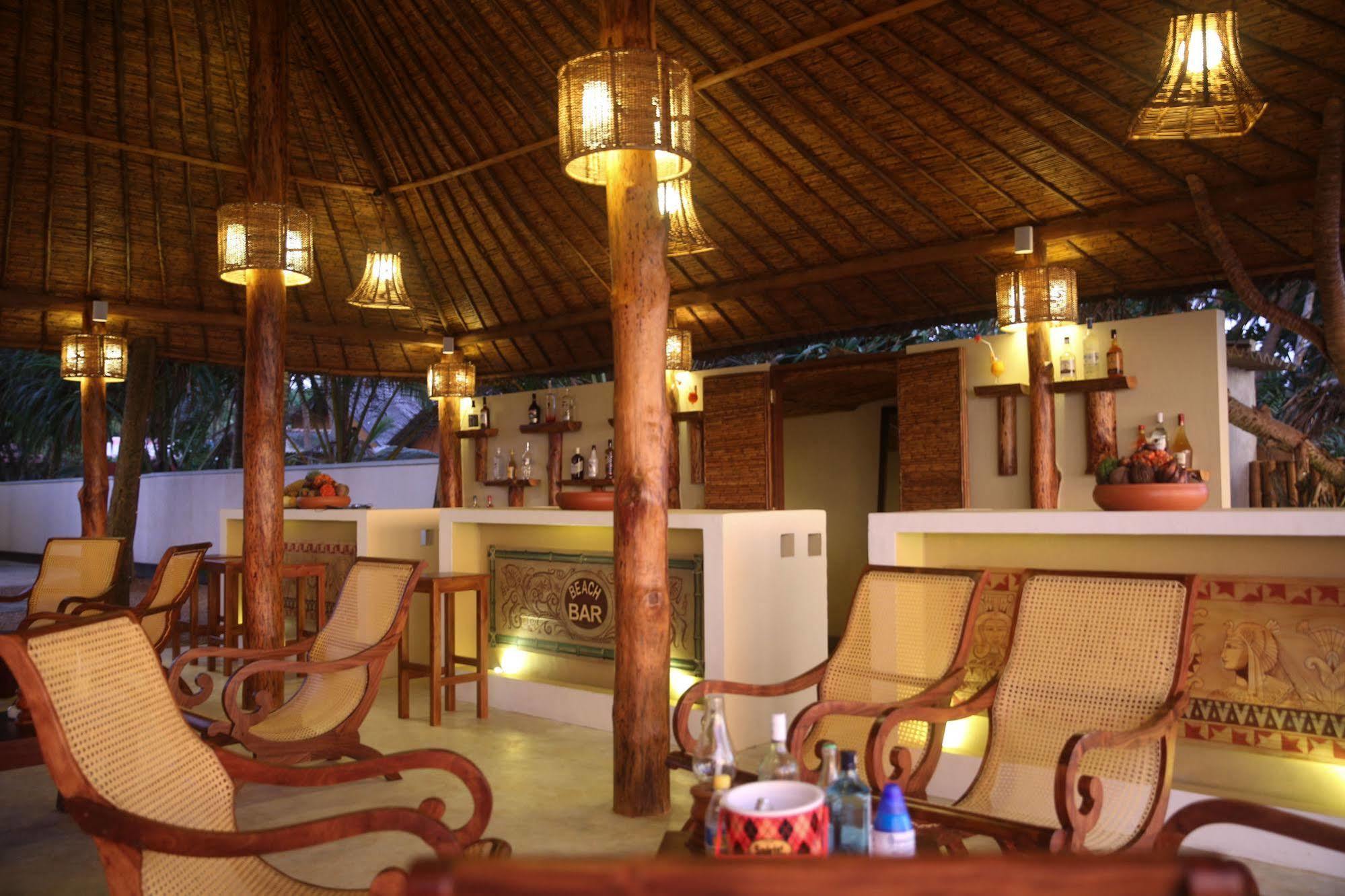 Thejan Beach Cabanas Bentota Ngoại thất bức ảnh