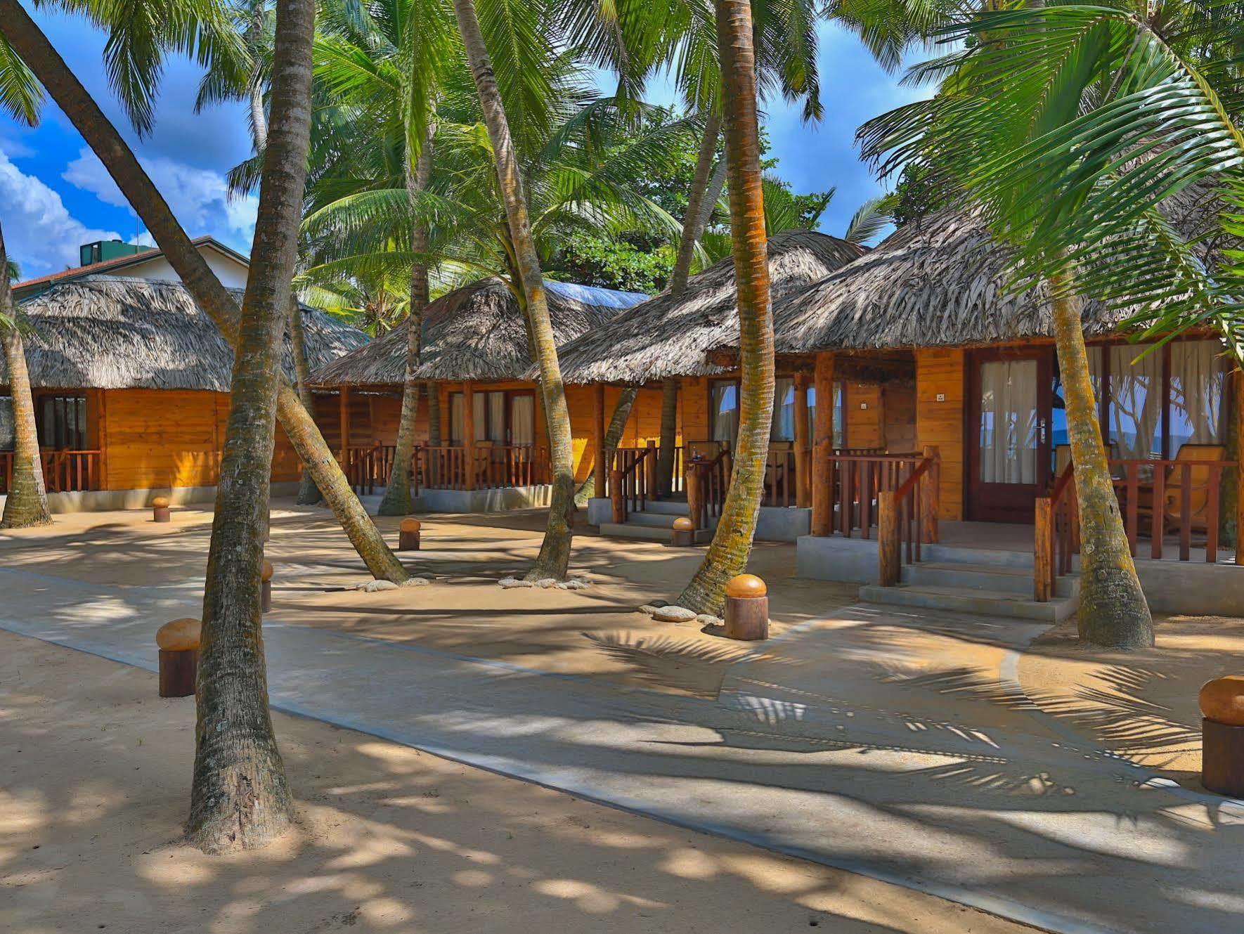 Thejan Beach Cabanas Bentota Ngoại thất bức ảnh